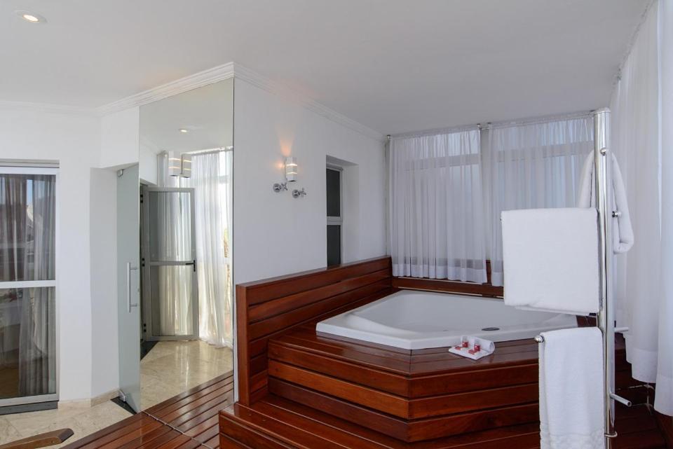 Faro Hotel São José dos Campos Buitenkant foto