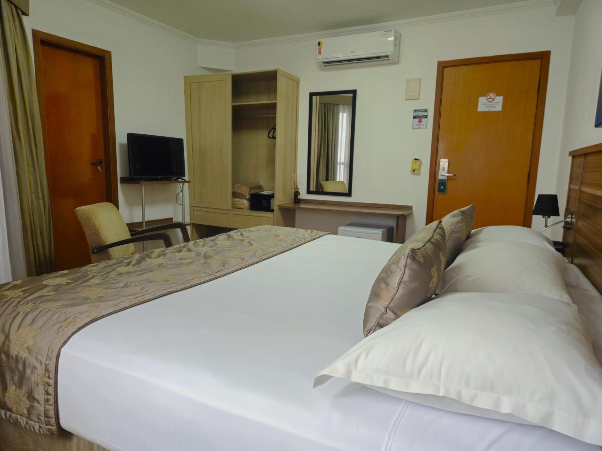 Faro Hotel São José dos Campos Buitenkant foto